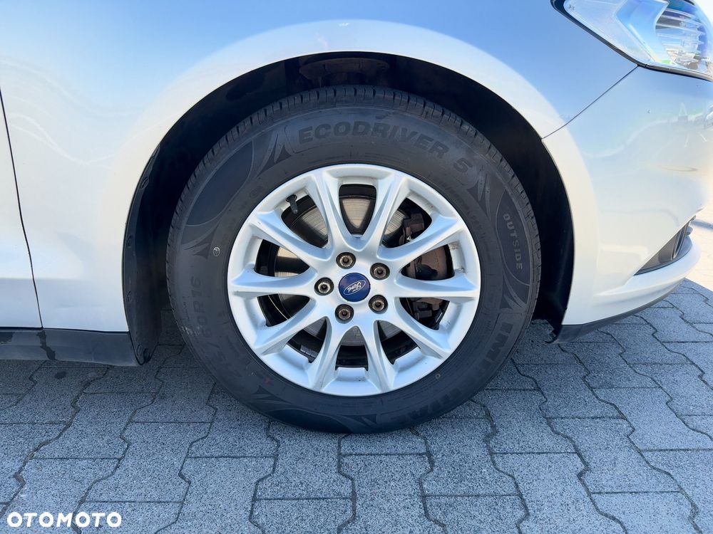Ford Mondeo 1.5 EcoBoost Trend - 26