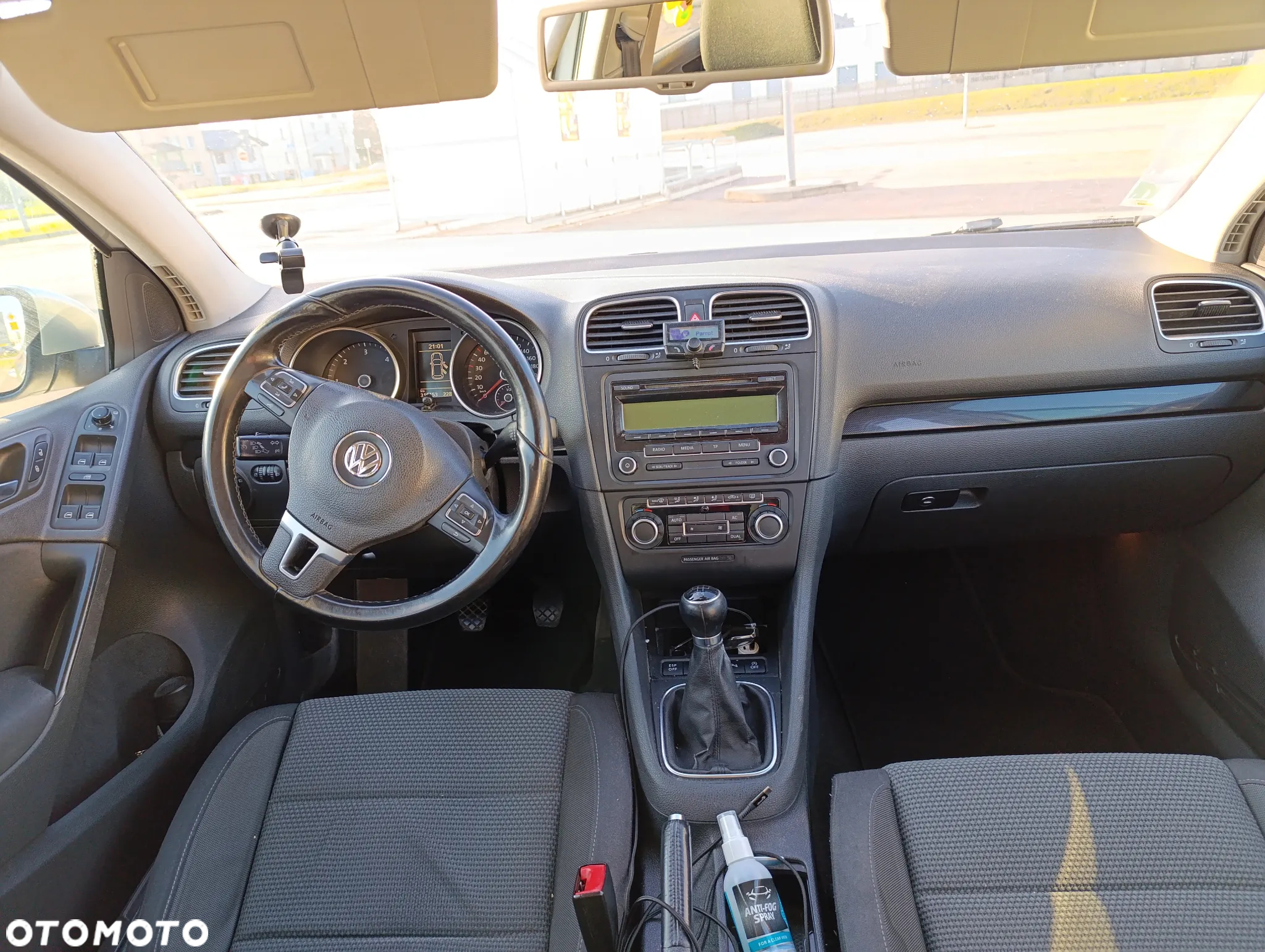 Volkswagen Golf VI 1.6 TDI Comfortline - 4
