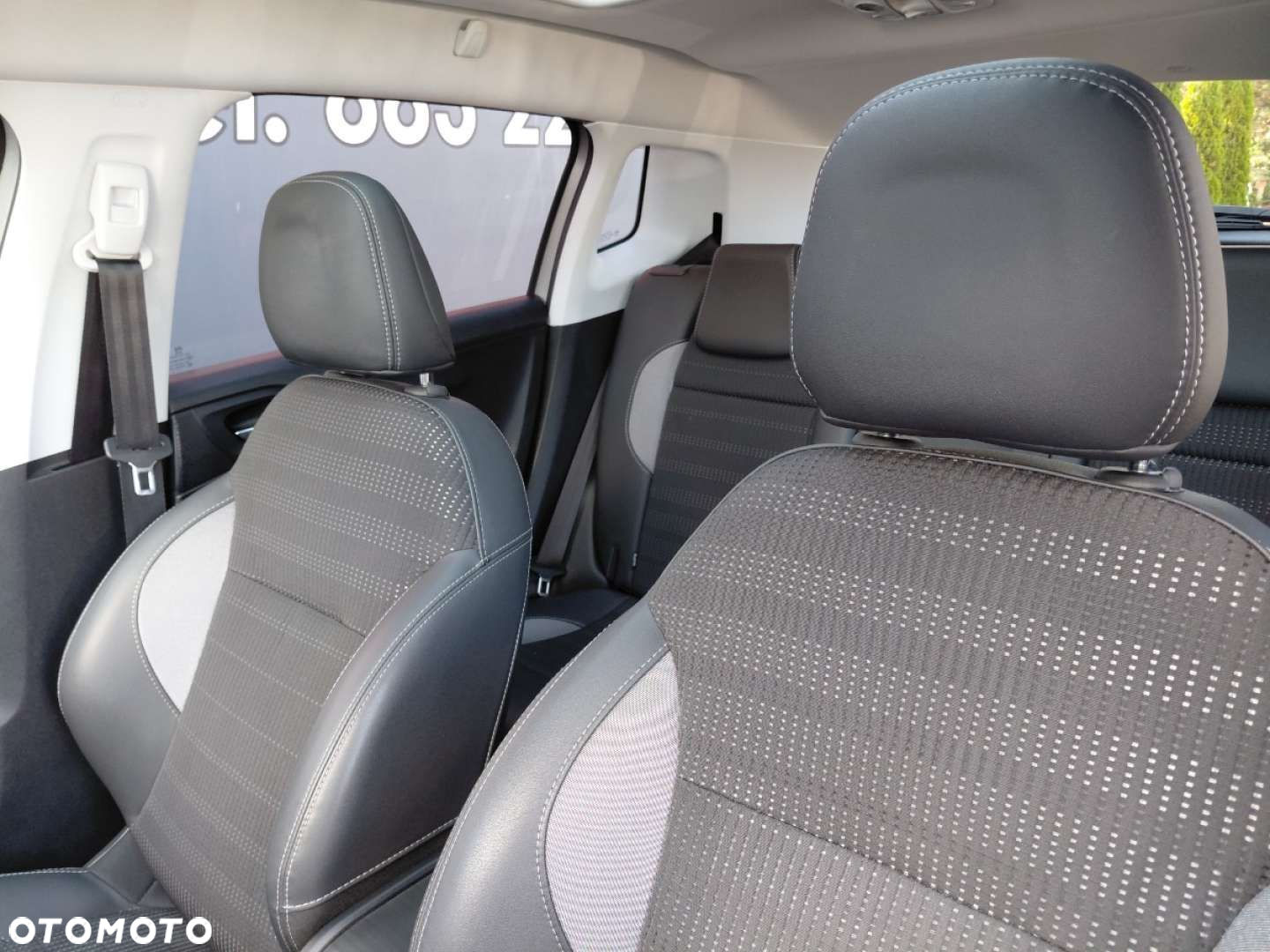 Peugeot 2008 - 14