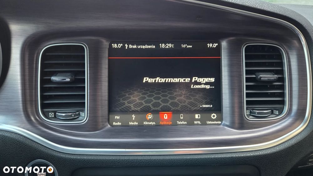 Dodge Charger 6.4 Scat Pack - 21