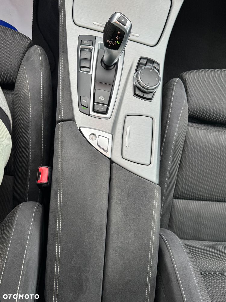 BMW Seria 5 ver-518d-m-sport - 21