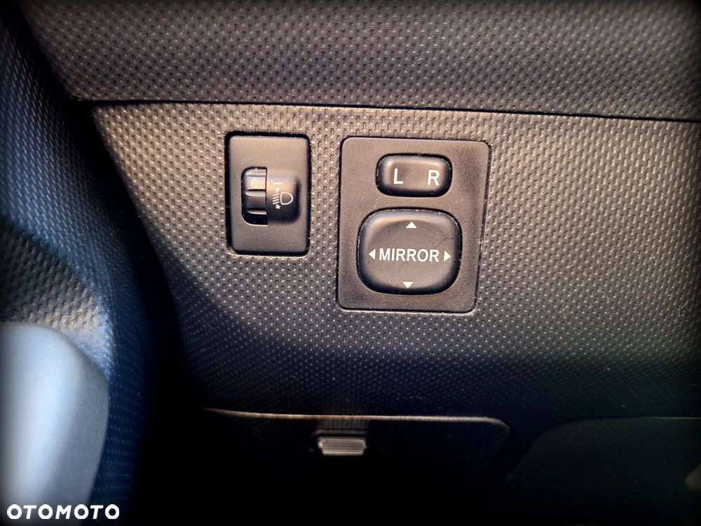 Toyota Urban Cruiser 1.33 4x2 Town - 13