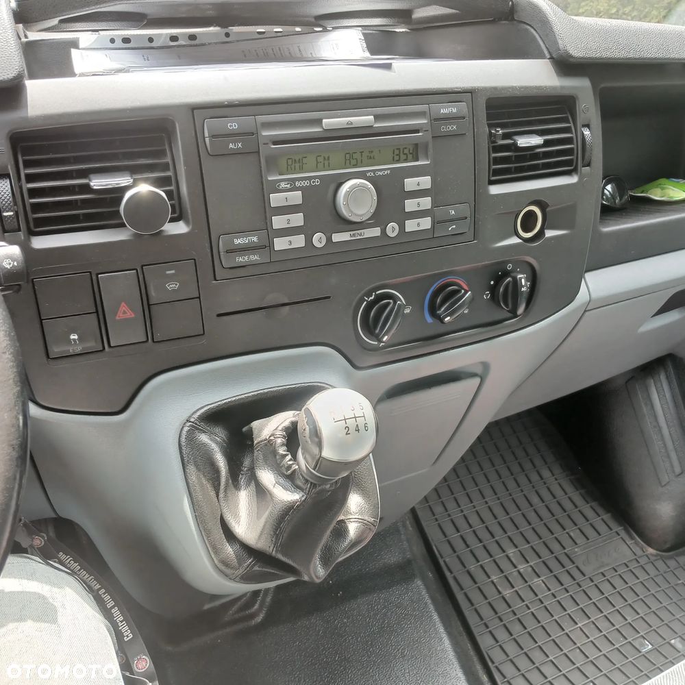 Ford Transit - 9