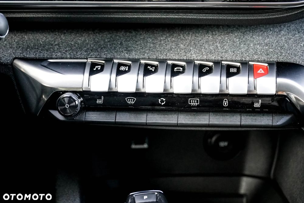 Peugeot 3008 BlueHDi 130 Stop & Start EAT8 Allure - 28