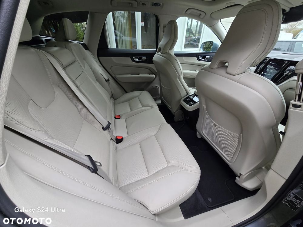 Volvo XC 60 T5 AWD Inscription - 14