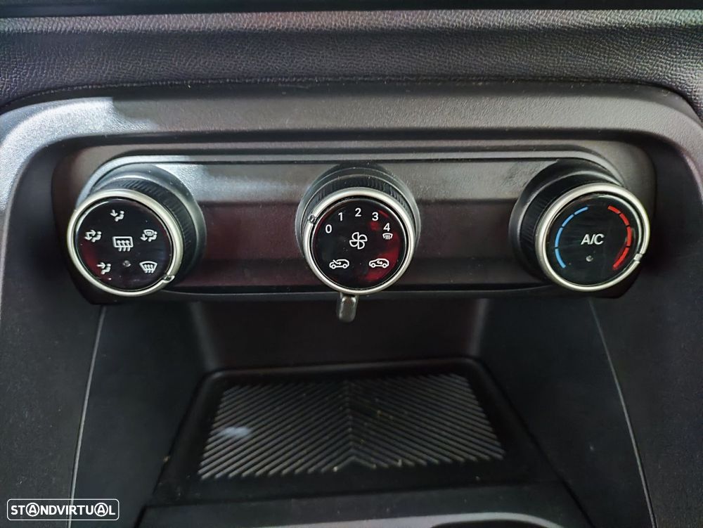 Citroën C3 1.2 Turbo Plus - 19