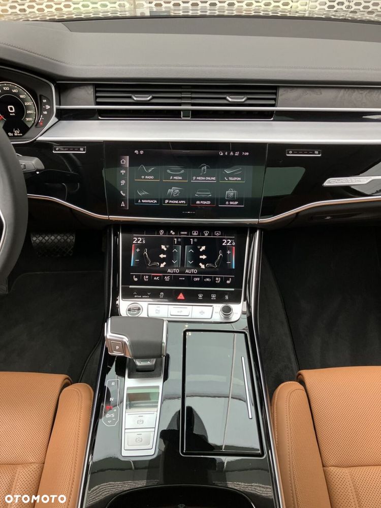 Audi A8 - 21