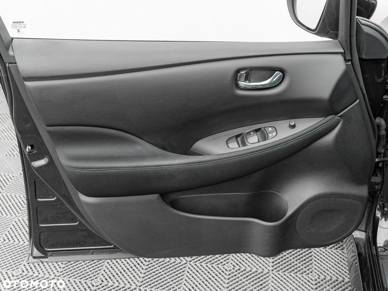 Nissan Leaf - 13