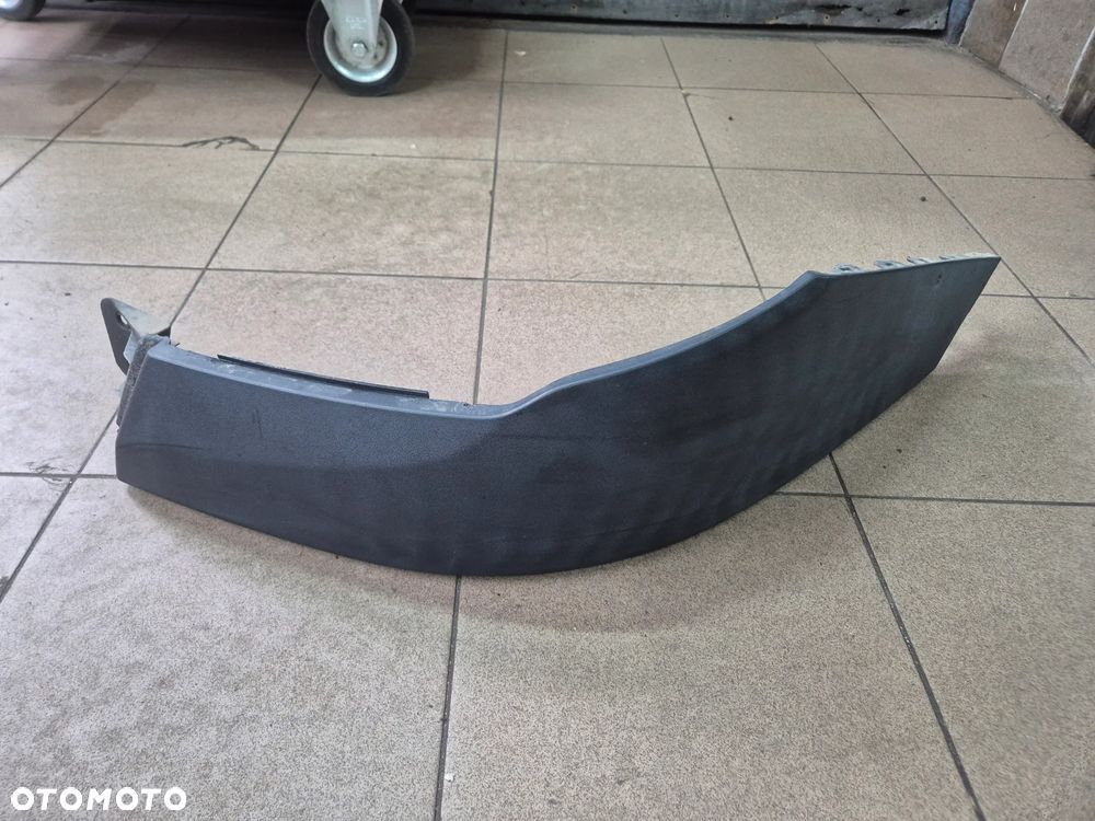 LISTWA LEWA POD LAMPĘ IVECO DAILY III IV LIFT  11-14r. - 1