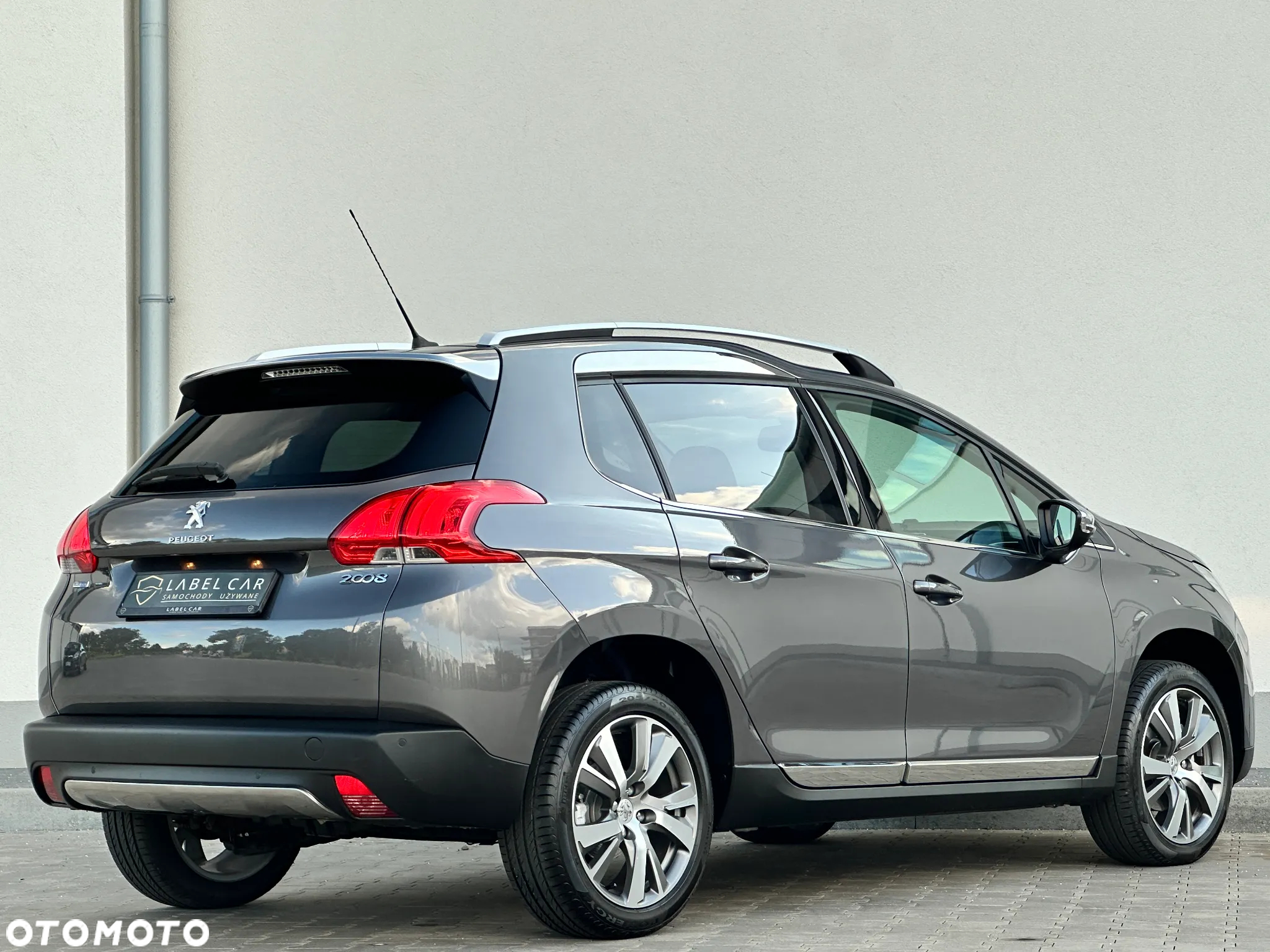 Peugeot 2008 1.6 BlueHDi Allure - 18