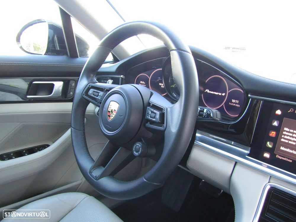 Porsche Panamera Sport Turismo 4 E-Hybrid - 27