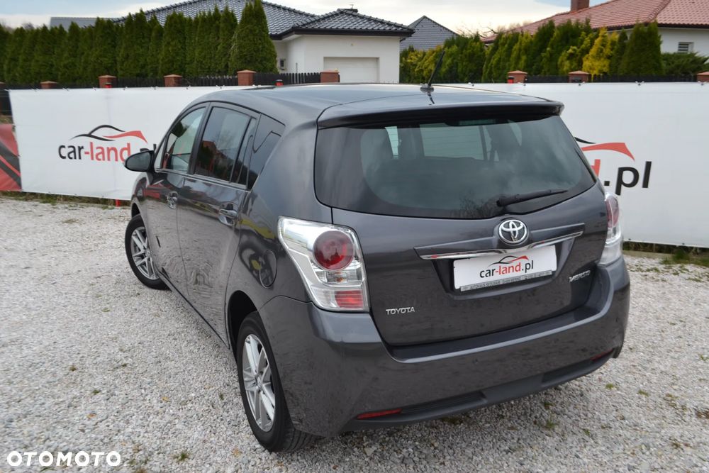 Toyota Verso 1.6 D-4D Prestige - 12