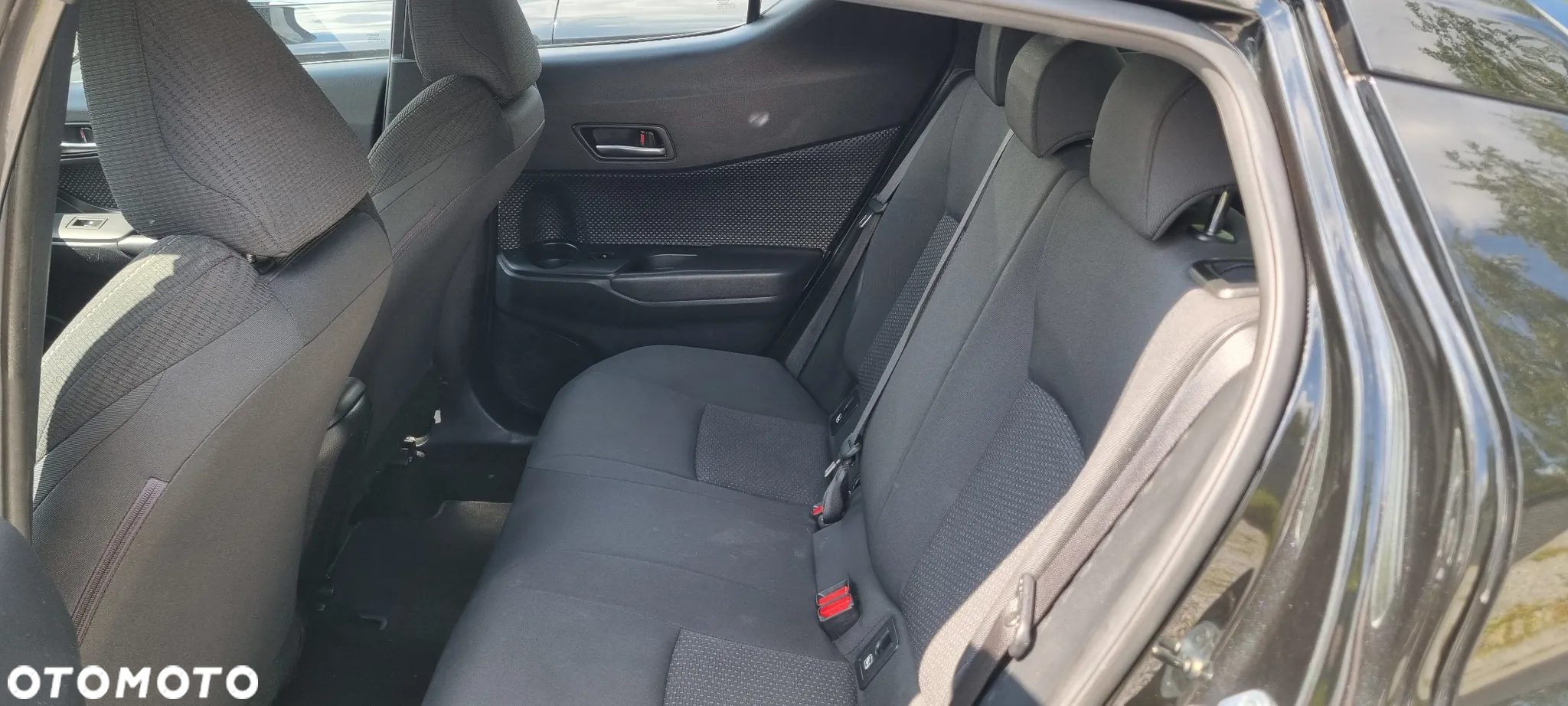 Toyota C-HR 1.8 Hybrid Business Edition - 19