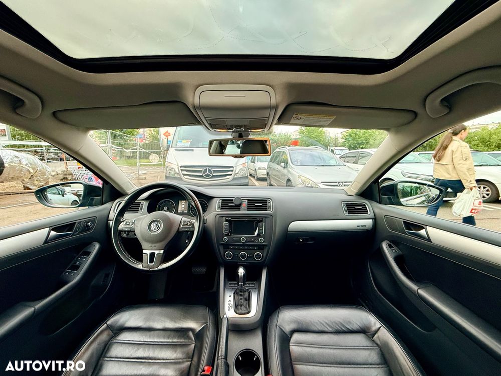 Volkswagen Jetta - 7