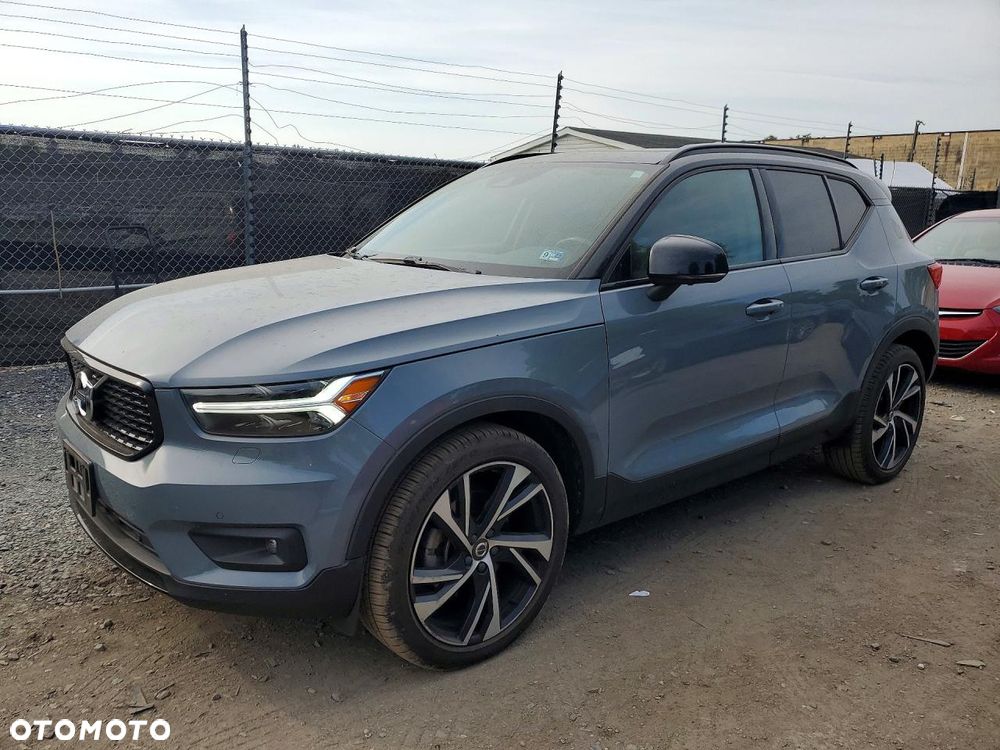 Volvo XC 40 T5 AWD R-Design - 2