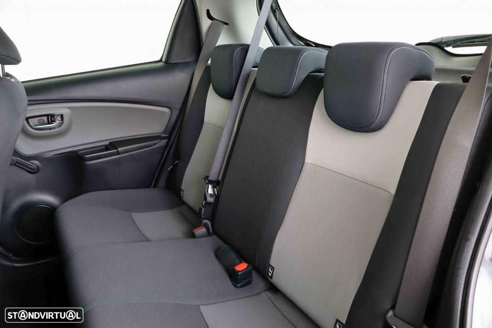 Toyota Yaris 1.0 VVT-i ACtive - 21