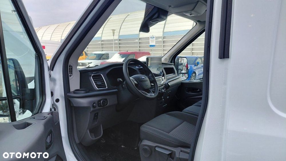 Ford Transit - 13