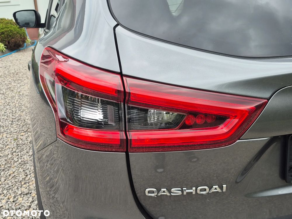 Nissan Qashqai 1.3 DIG-T ZAMA - 9