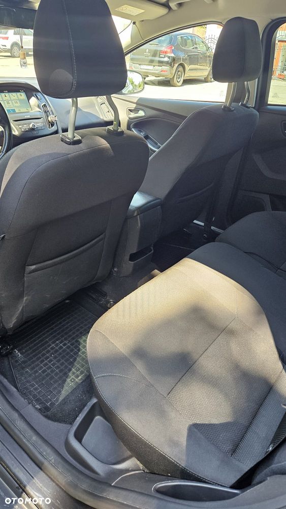 Ford Focus 1.5 TDCi SYNC Edition - 11