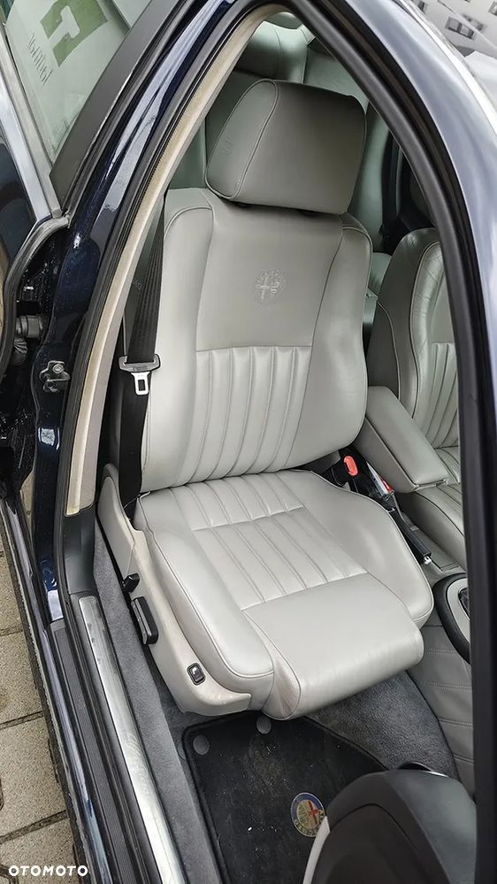Alfa Romeo 166 - 14