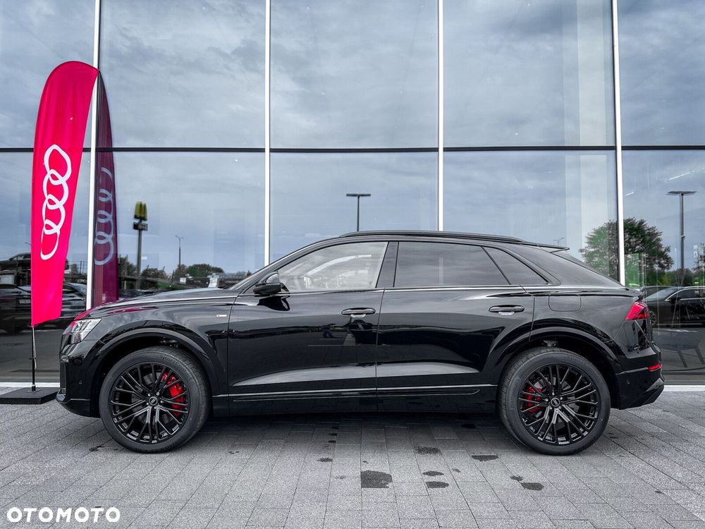 Audi Q8 - 6