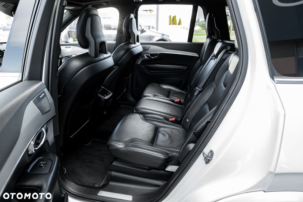 Volvo XC 90 - 17