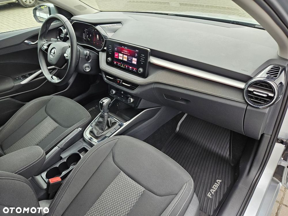 Skoda Fabia 1.0 TSI Style DSG - 19