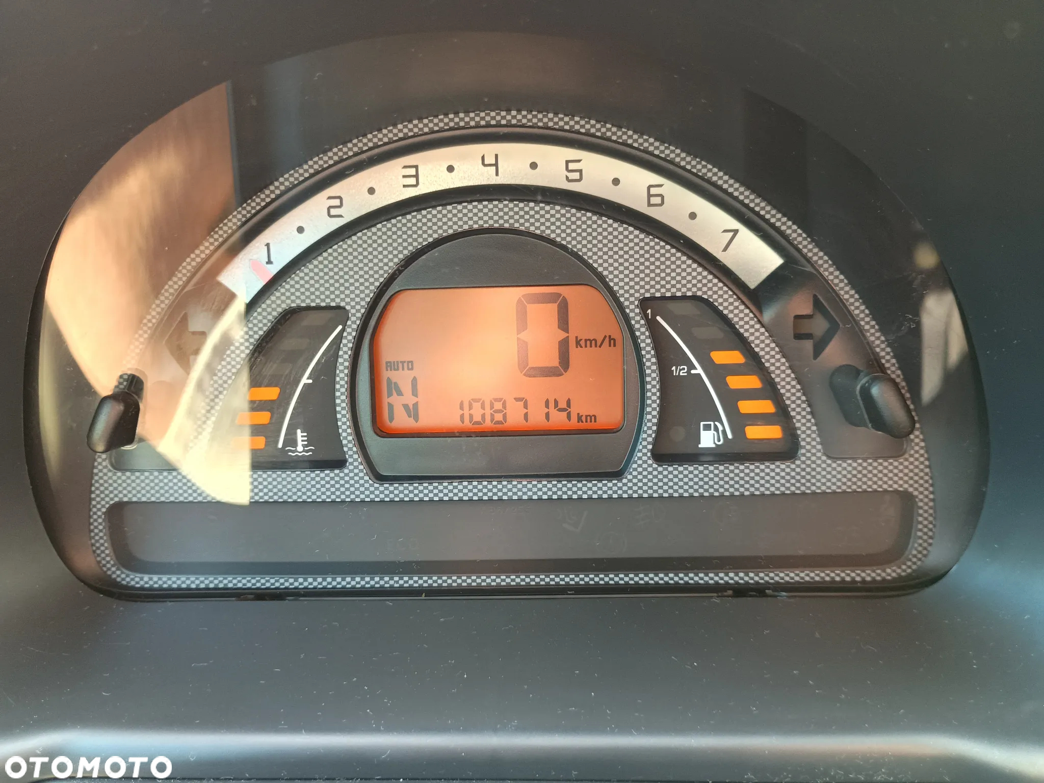 Citroën C2 1.6 VTR Senso Drive - 9