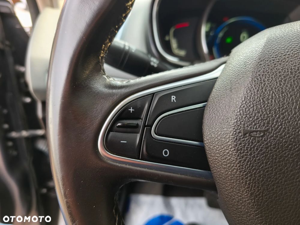 Renault Espace 1.6 dCi Energy Initiale Paris EDC 7os - 17