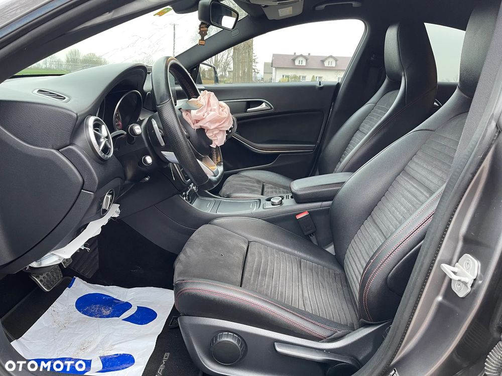 Mercedes-Benz CLA 180 d 7G-DCT AMG Line - 16