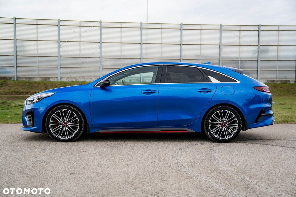 Kia ProCeed 1.6 T-GDI GT DCT - 10