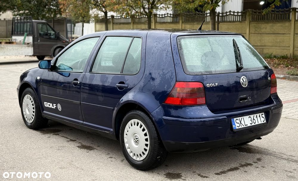Volkswagen Golf 1.6 Trendline - 5