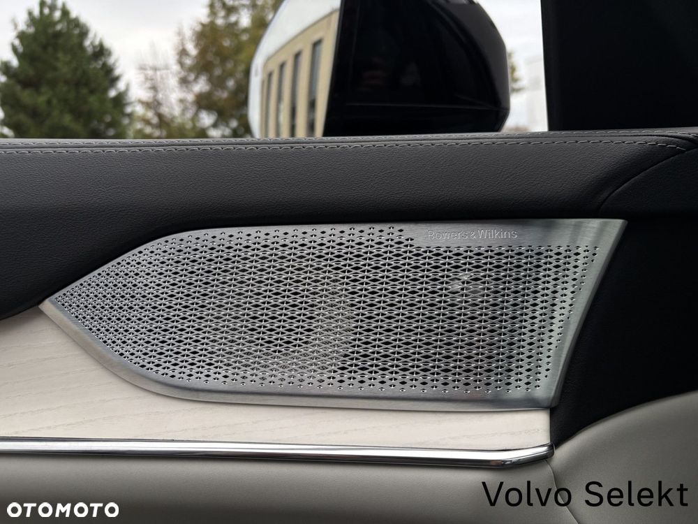 Volvo EX90 - 10