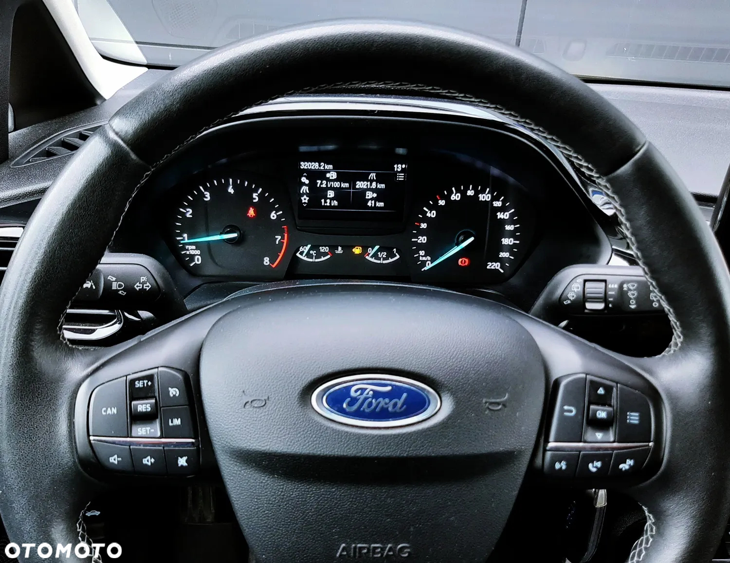 Ford Fiesta 1.0 EcoBoost Titanium ASS - 31