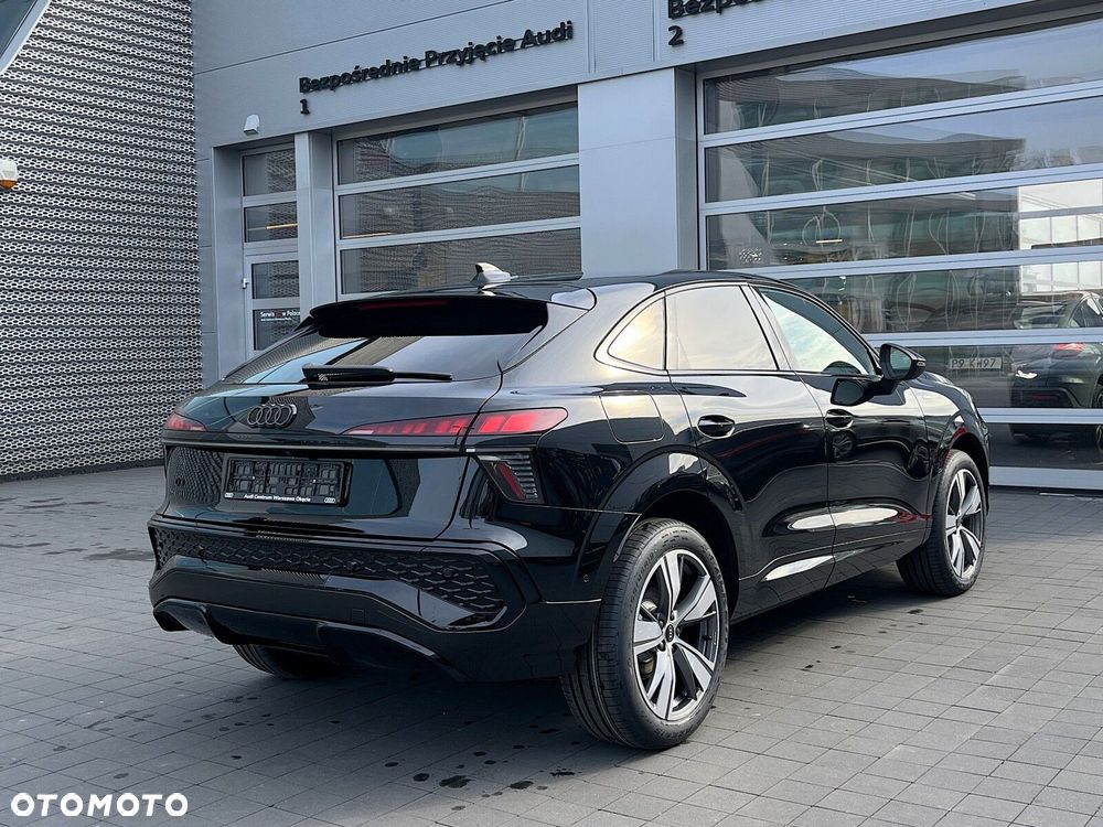 Audi Q3 Sportback - 9