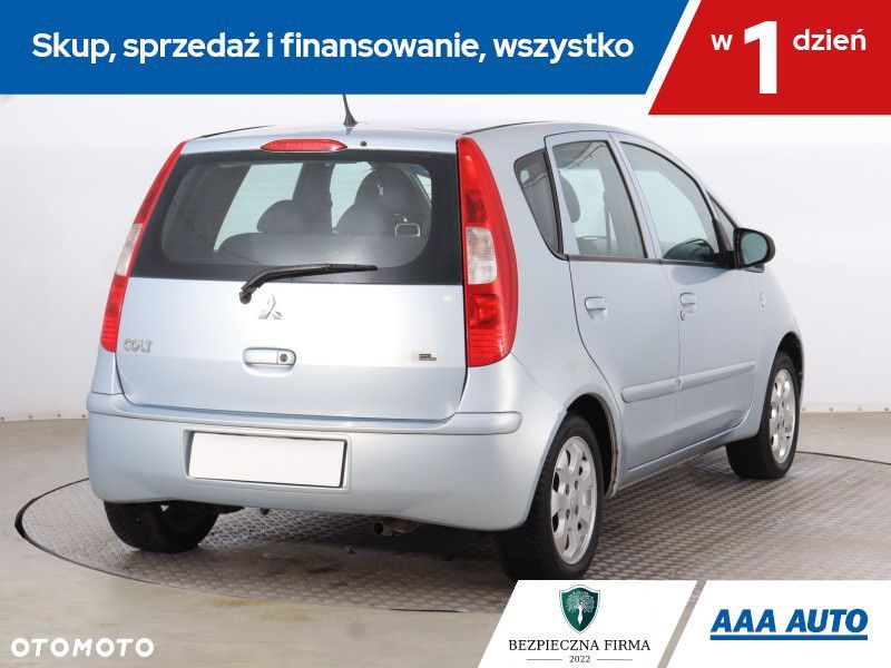 Mitsubishi Colt - 7