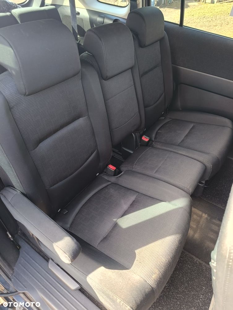 Mazda 5 2.0 Sport - 31