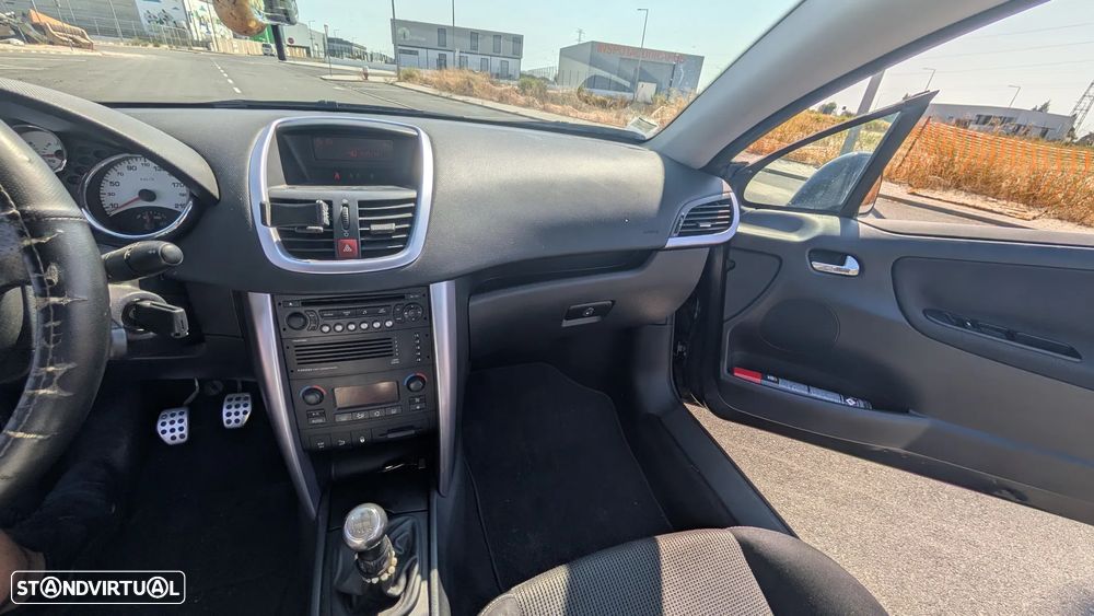 Peugeot 207 CC - 12