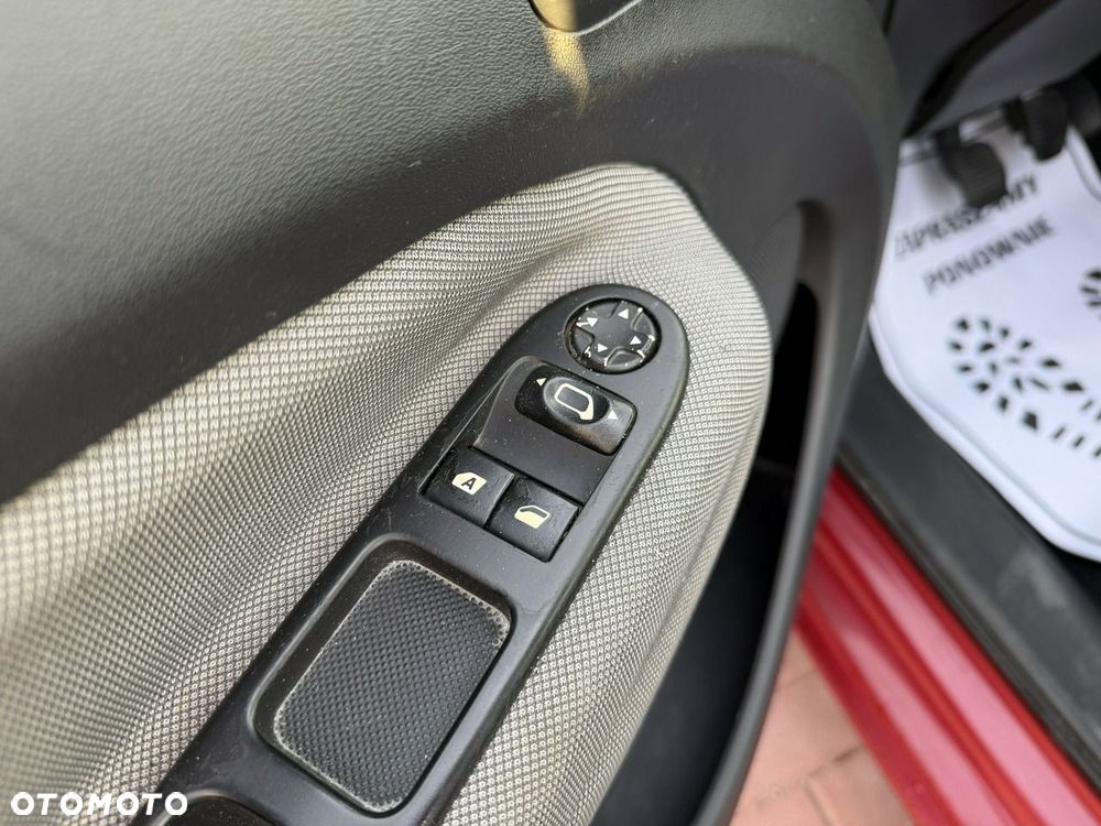 Citroën C3 Picasso 1.4i Attraction - 13