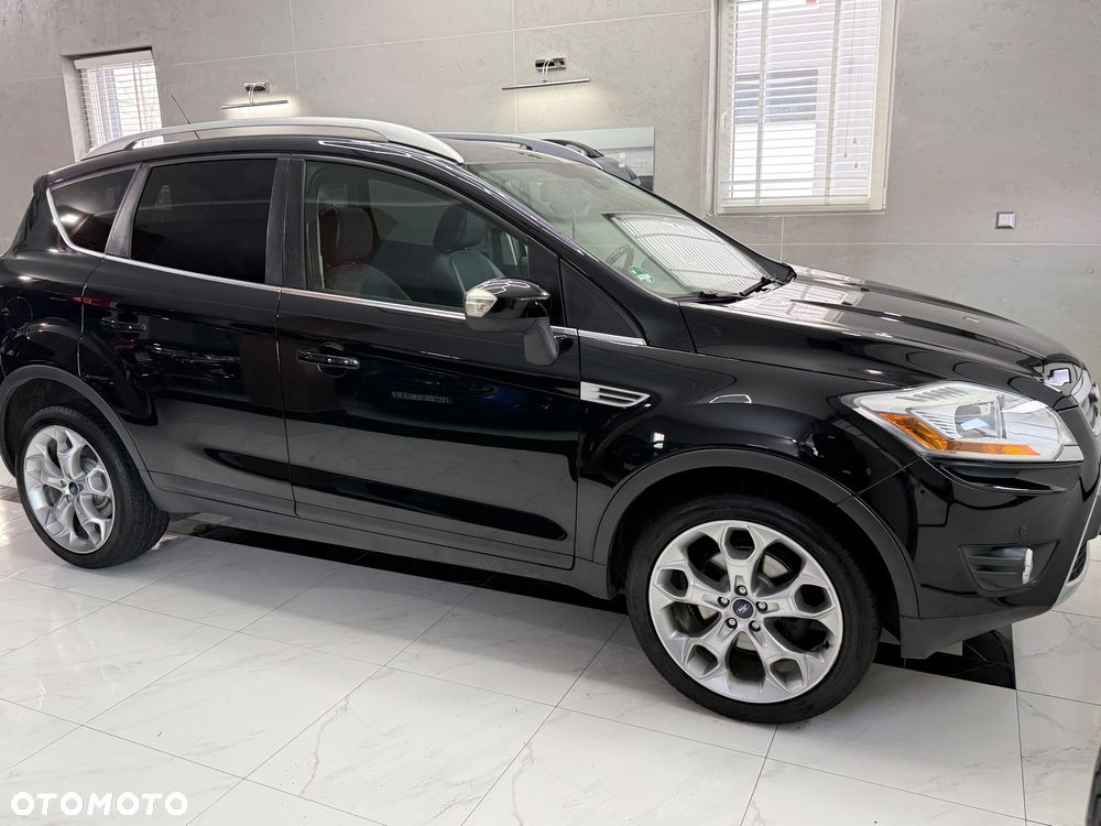 Ford Kuga 2.0 TDCi 2x4 Titanium - 11
