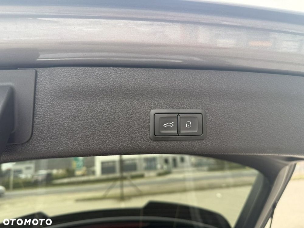 Audi A6 Avant 40 TDI S tronic - 30