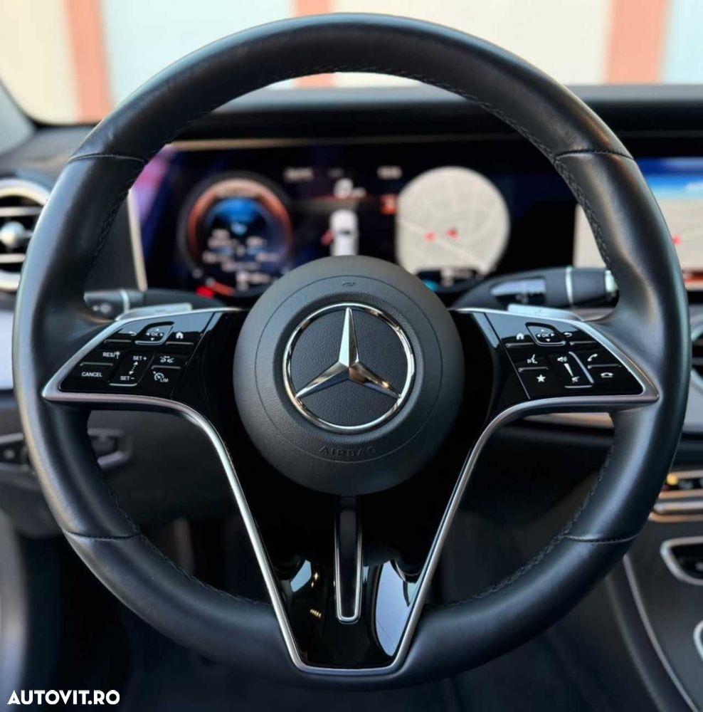 Mercedes-Benz E - 25