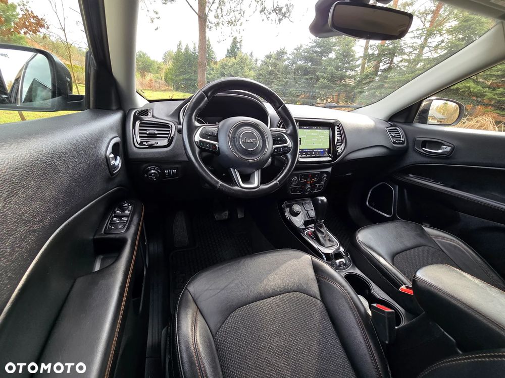 Jeep Compass 1.4 TMair Limited 4WD S&S - 32