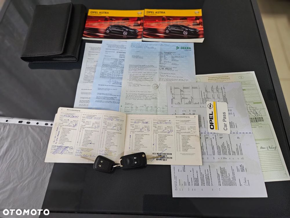 Opel Astra 1.4 Turbo 150 Jahre - 15