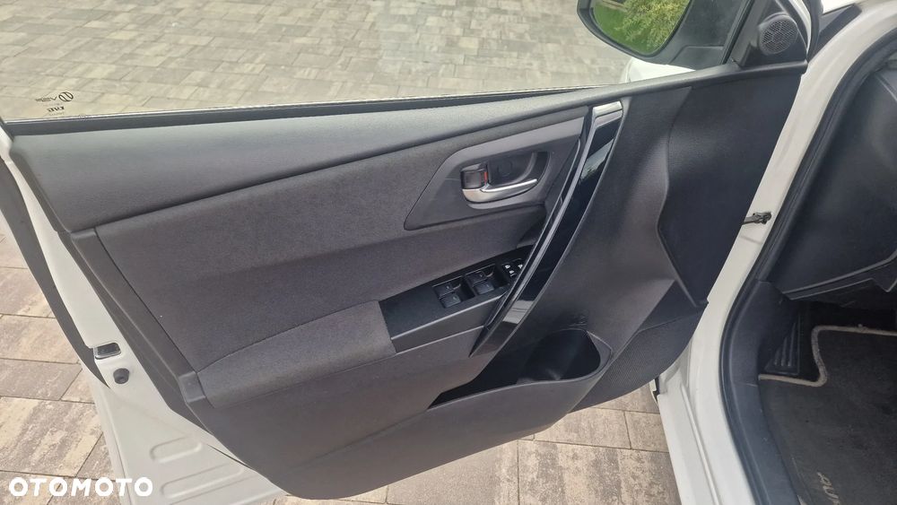Toyota Auris Hybrid 135 Freestyle - 23