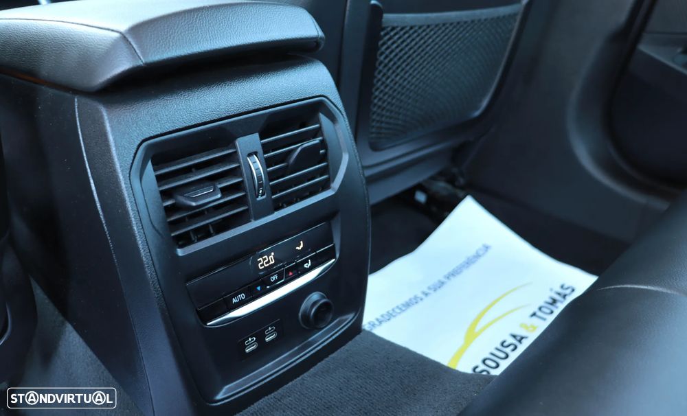 BMW 330 i Aut. Sport Line - 32