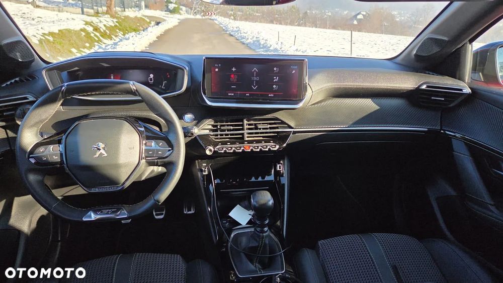 Peugeot 208 1.2 PureTech GT S&S - 7