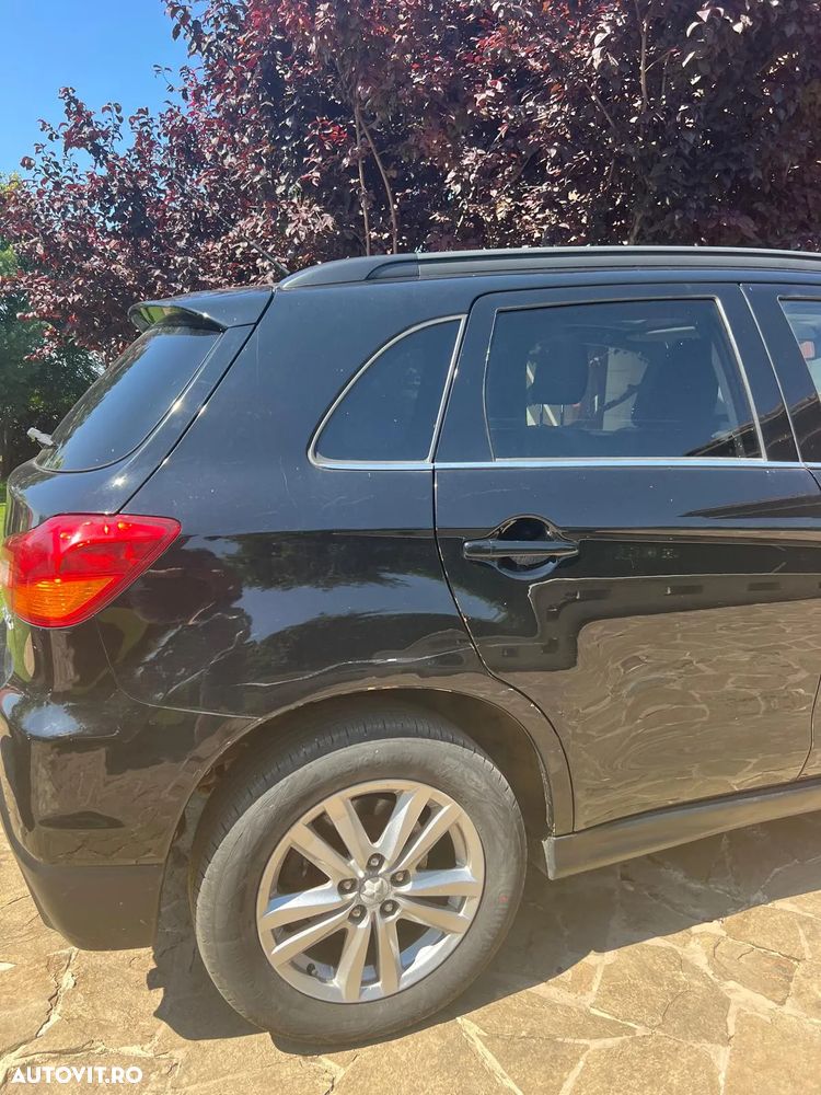 Mitsubishi ASX - 3