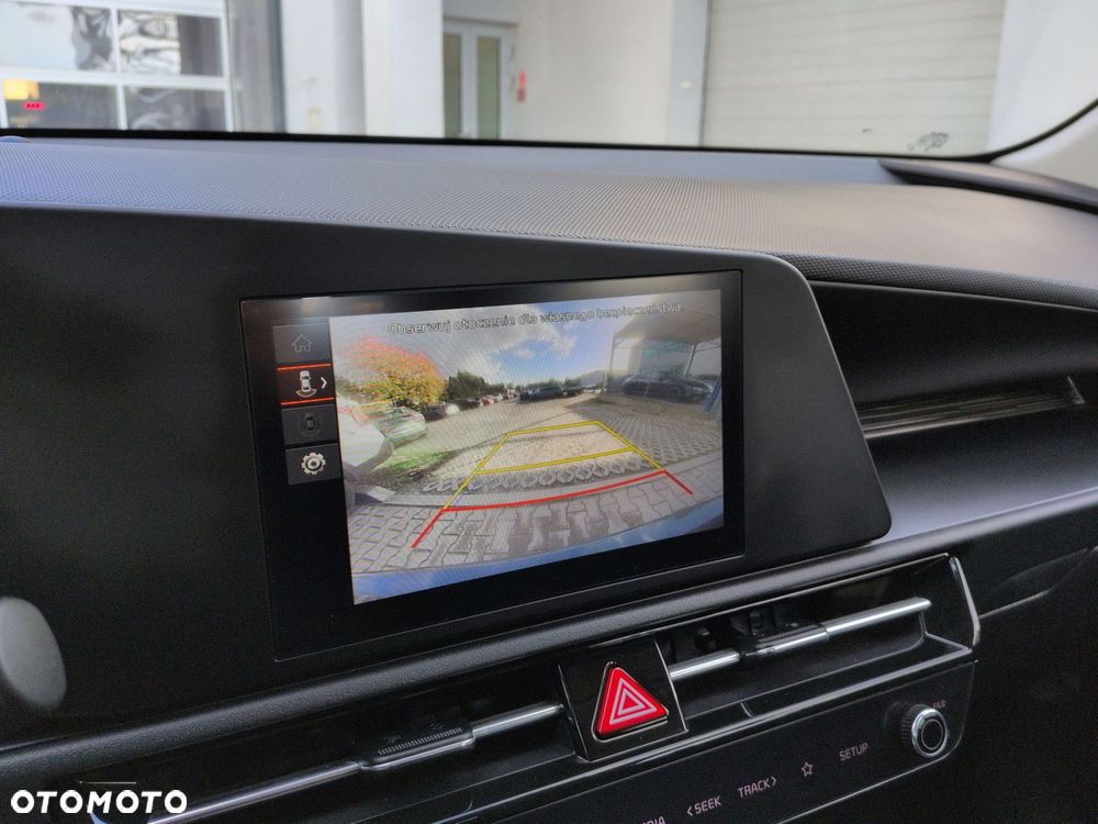 Kia Niro 1.6 GDI Hybrid M - 12