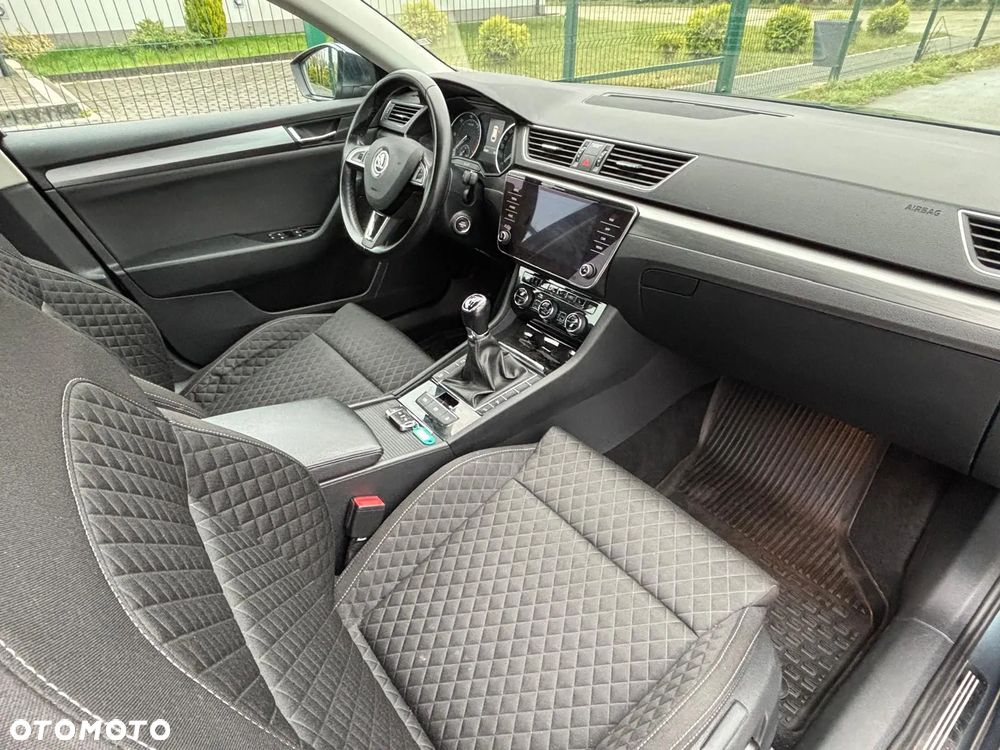 Skoda Superb 2.0 TDI Style - 15